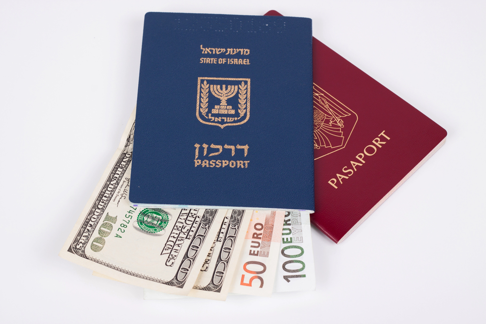 דרכון אירופאי וישראלי: עם איזה דרכון הכי כדאי להיכנס לארה"ב?